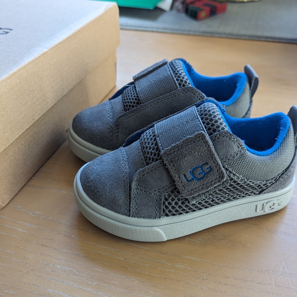 UGG toddler sneakers size 6